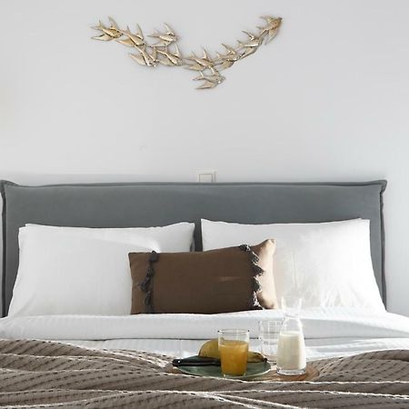 Pnoi Luxury Suites Картерадос Екстериор снимка